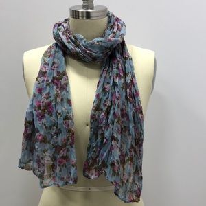 Lightweight Scarf